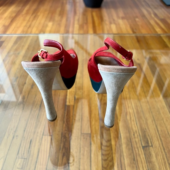 Yves Saint Laurent (YSL) size 38, needs some TLC. Classic shoe 👠 - Picture 6 of 6